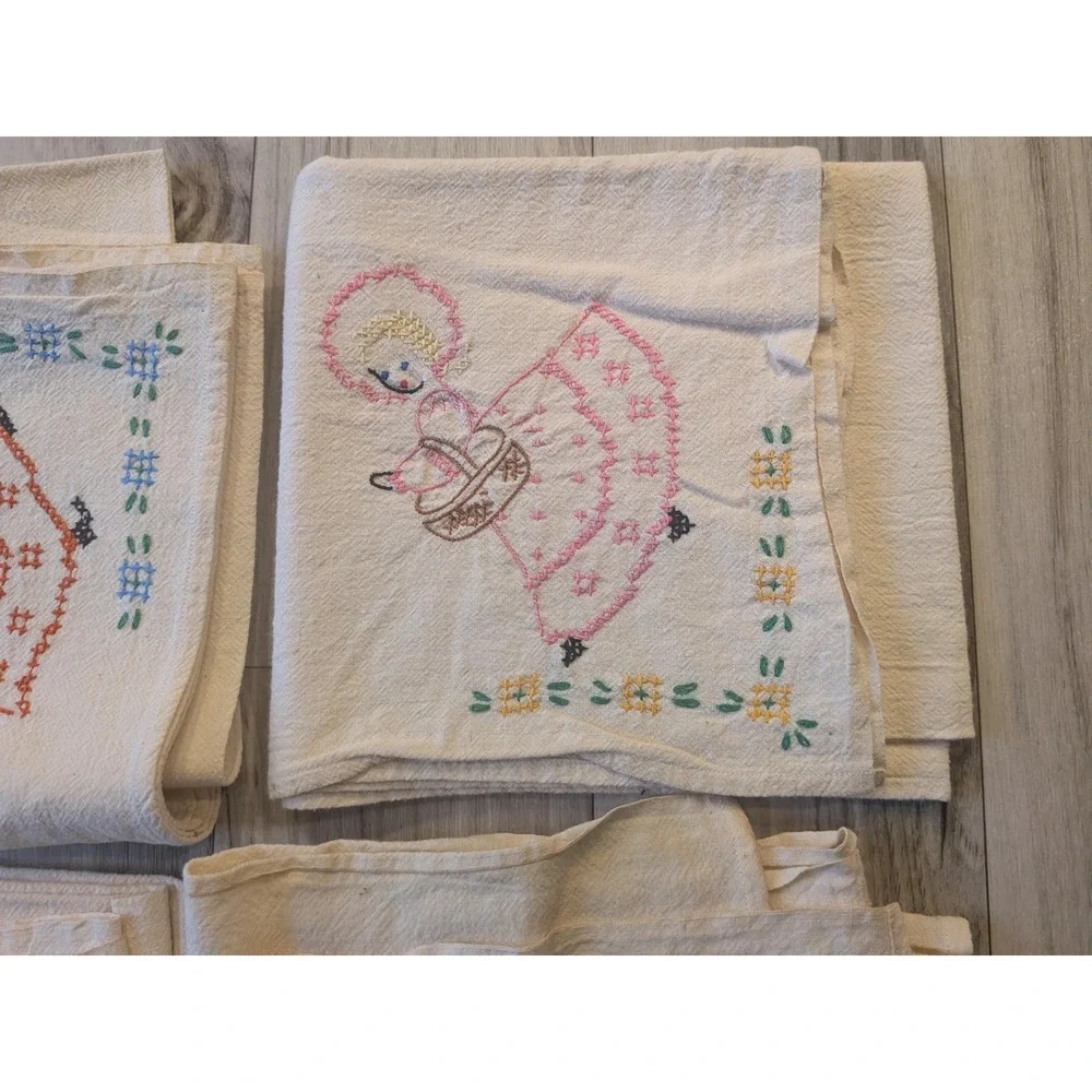 Set of 6 Vintage Hand Embroidered Flour Sack Towels, Days of the Week Linens